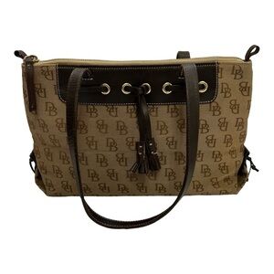 👜 Dooney & Bourke Signature Tassel Shoulder Bag -  🌟